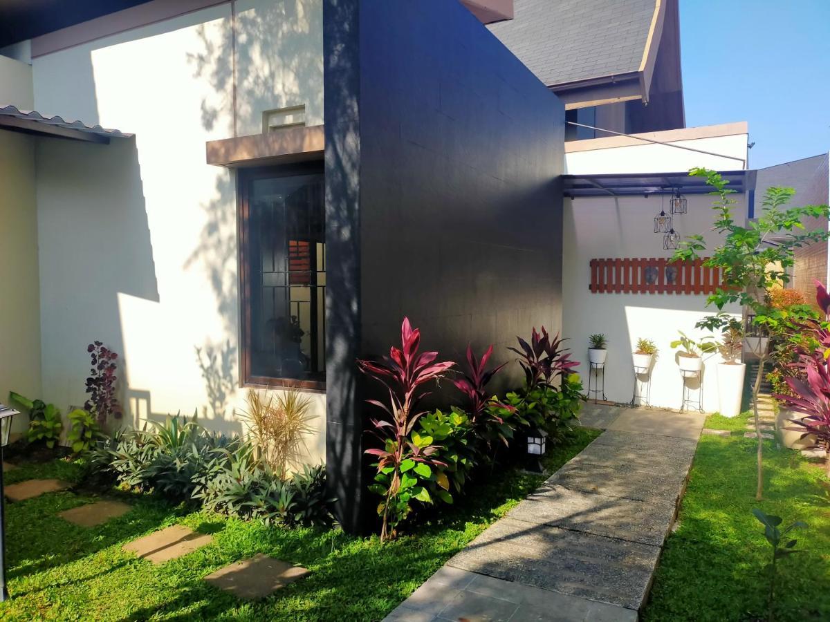 בוגור Vimala Hill Villa And Resort - 3 Bedrooms מראה חיצוני תמונה