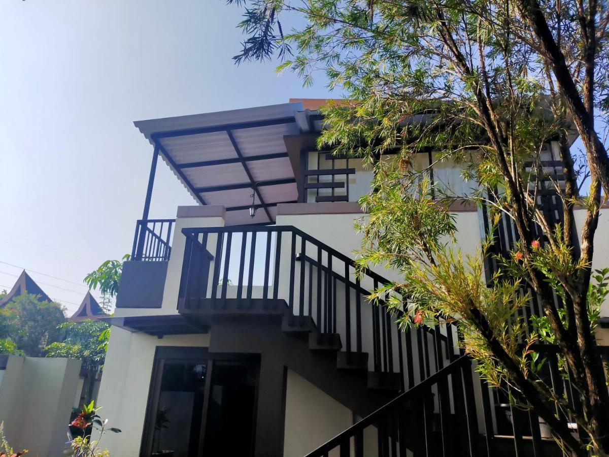 בוגור Vimala Hill Villa And Resort - 3 Bedrooms מראה חיצוני תמונה